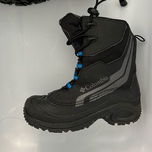 Boys Columbia snow boots